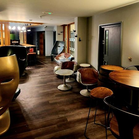 Pinnacle Suites Hotel Каус Экстерьер фото