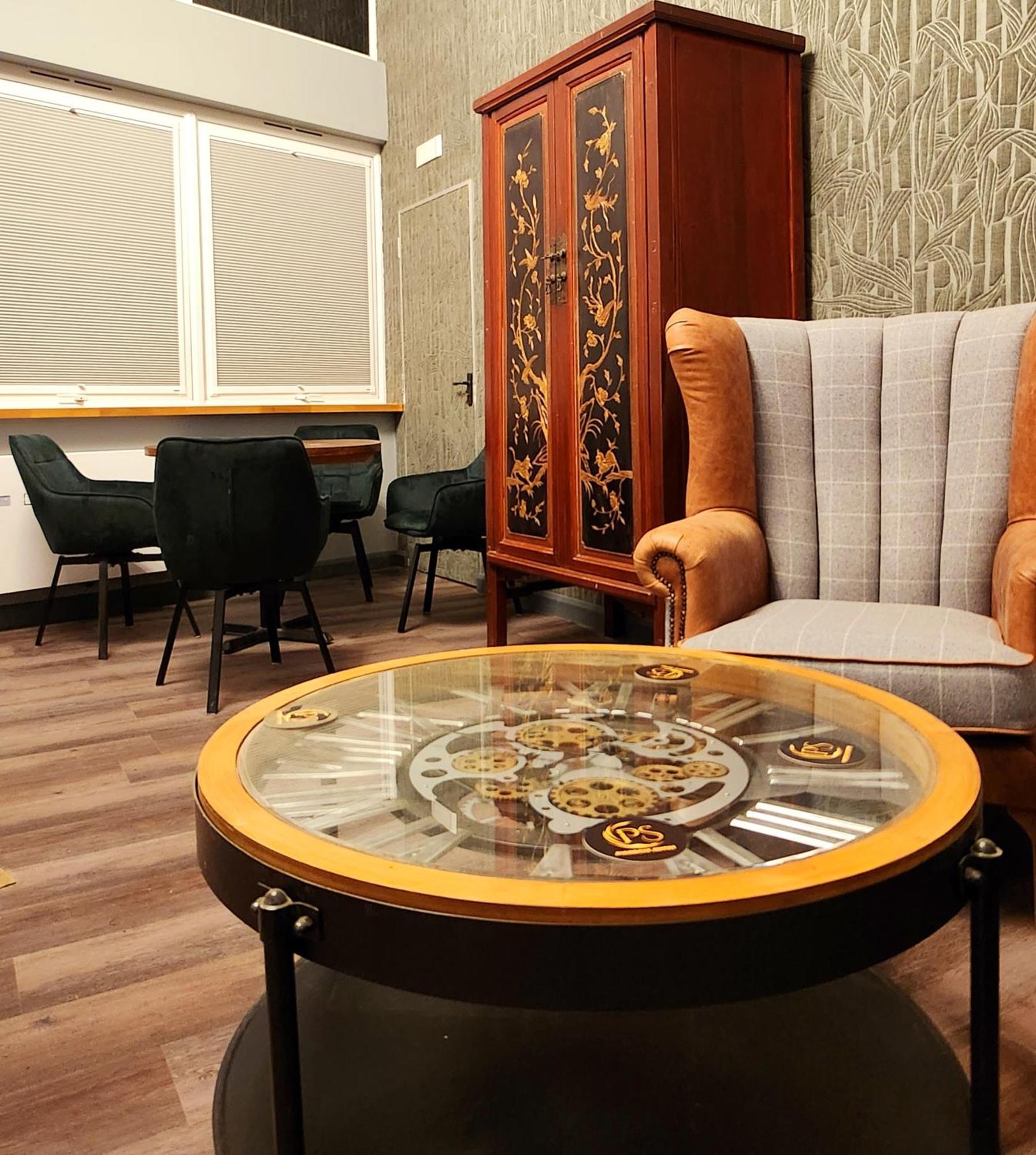 Pinnacle Suites Hotel Каус Экстерьер фото