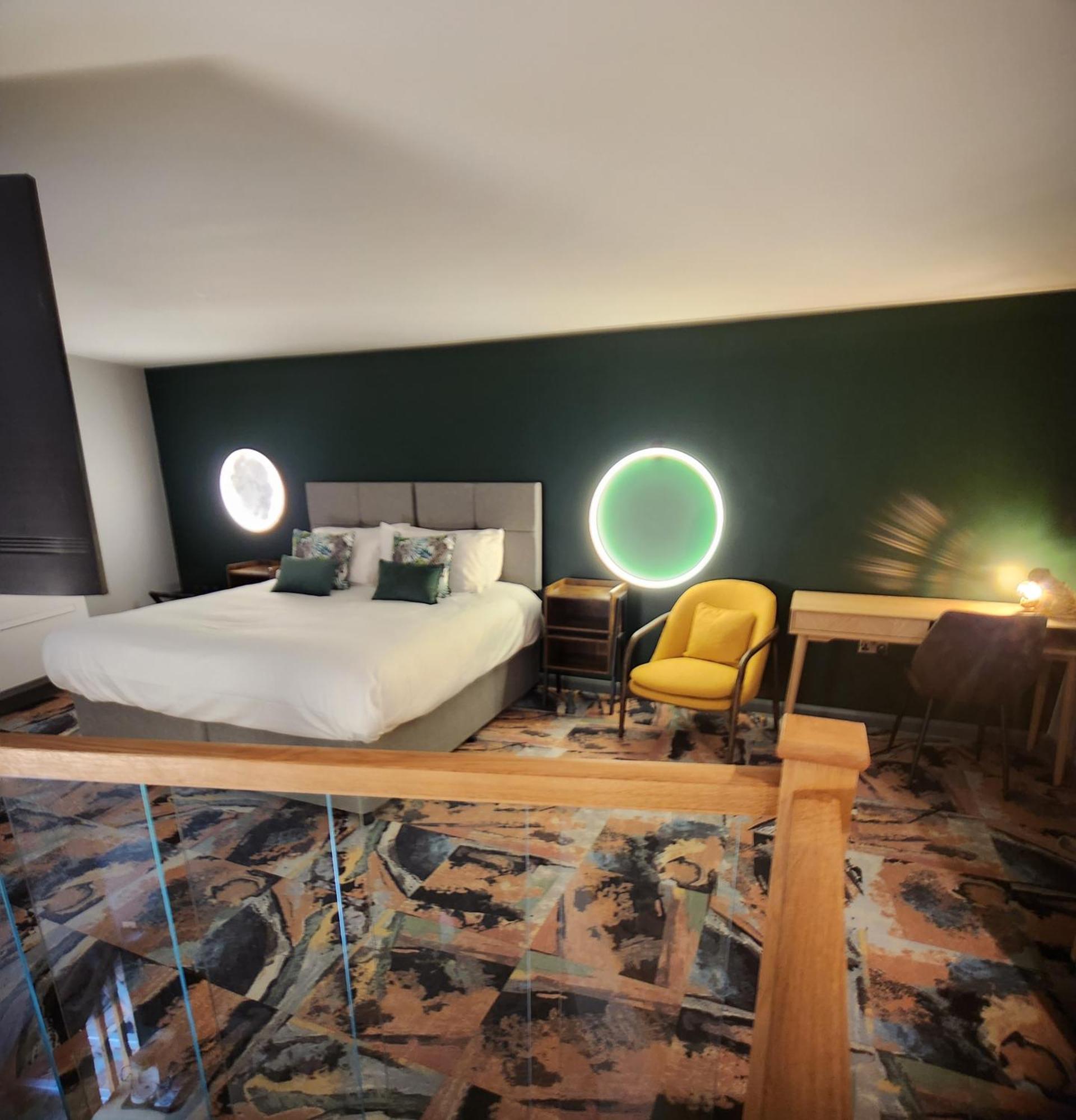 Pinnacle Suites Hotel Каус Экстерьер фото