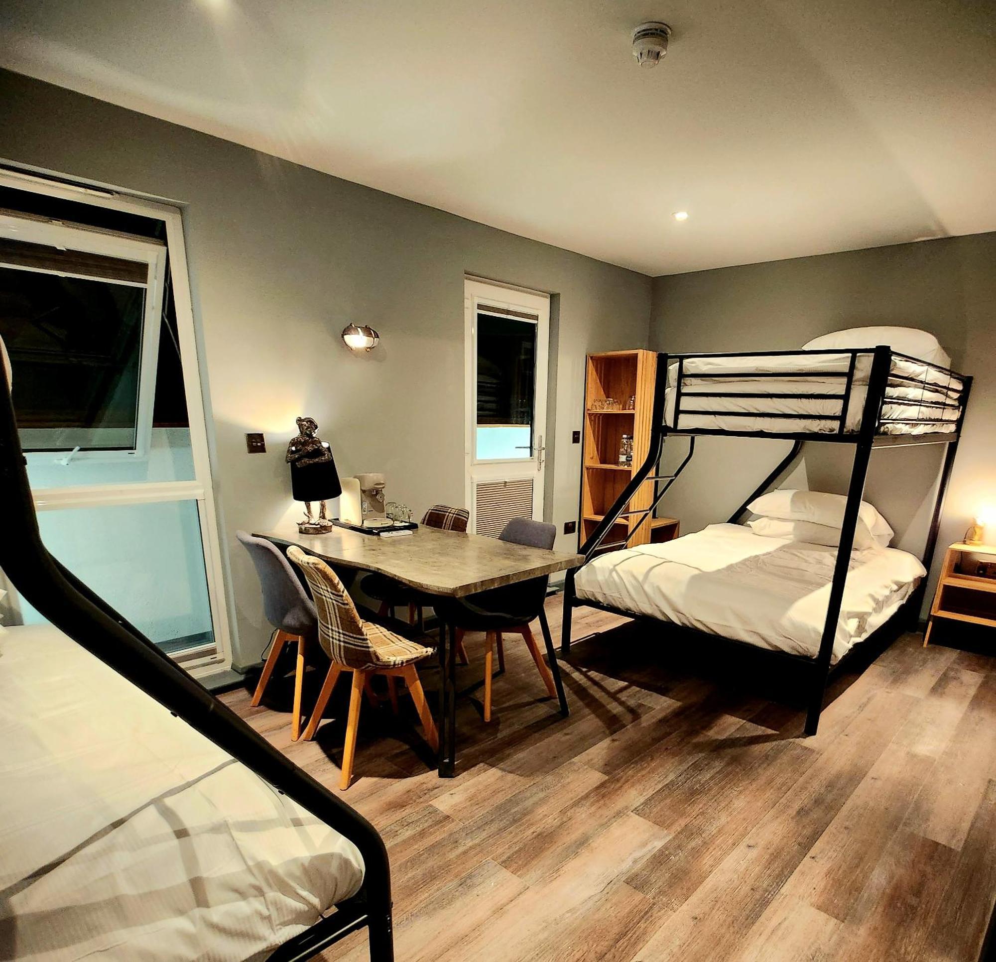 Pinnacle Suites Hotel Каус Экстерьер фото