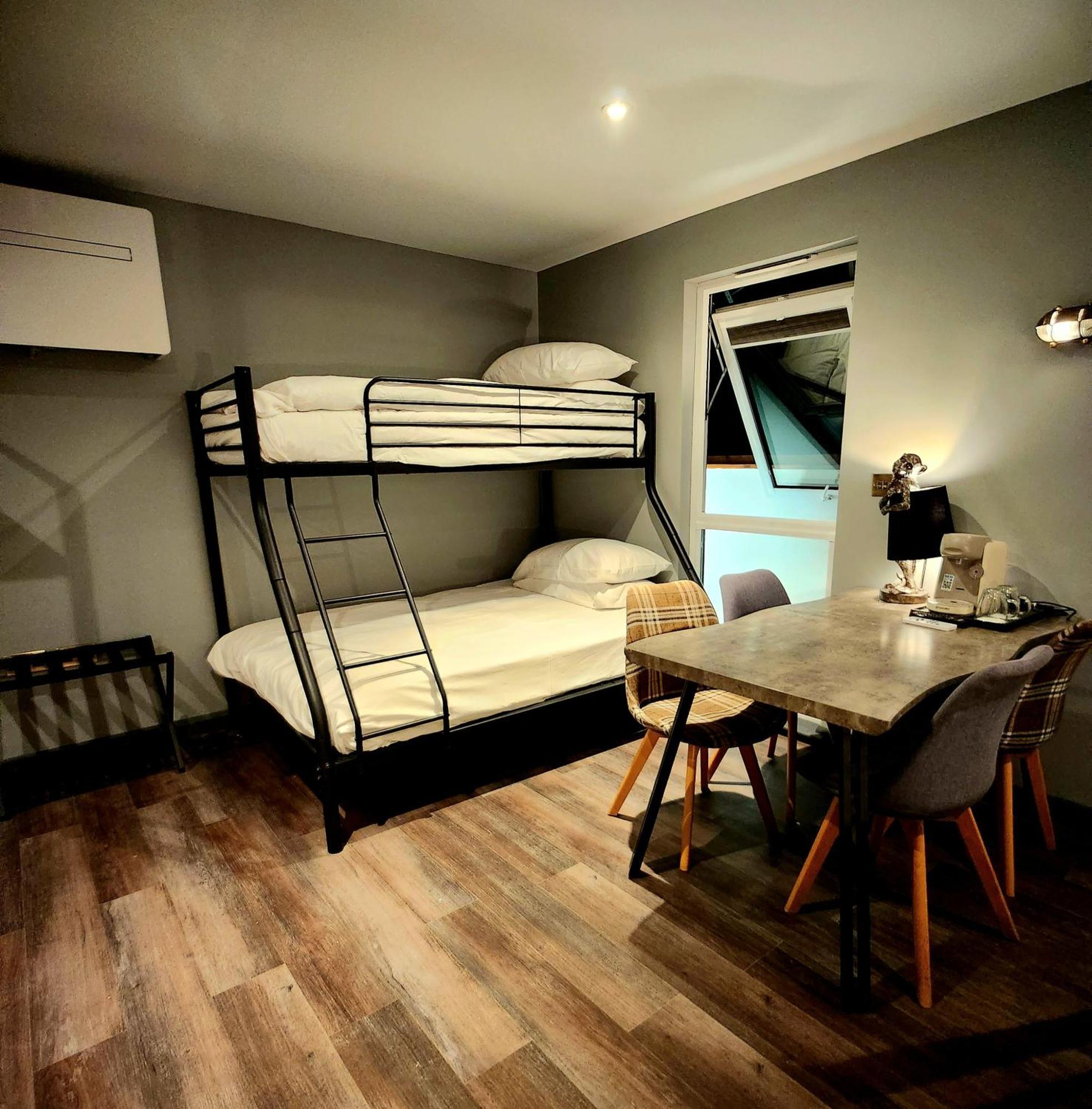 Pinnacle Suites Hotel Каус Экстерьер фото