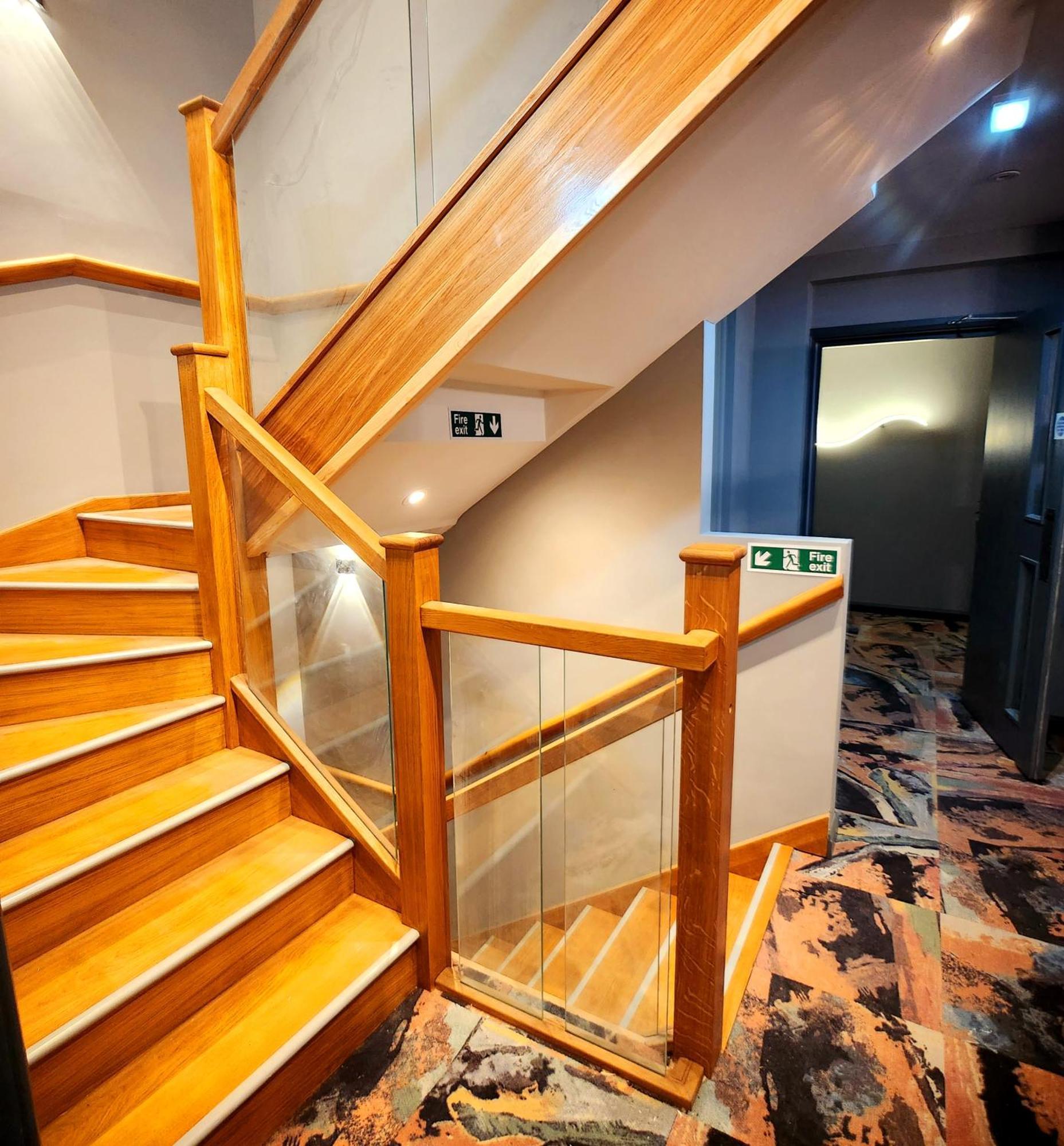 Pinnacle Suites Hotel Каус Экстерьер фото